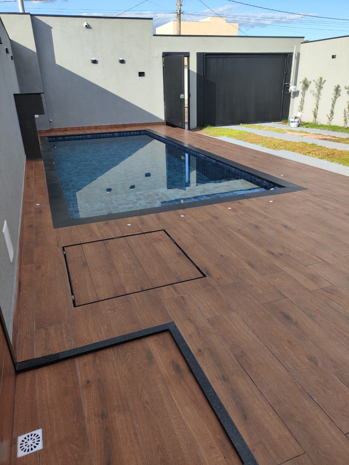 Deck e área de lazer